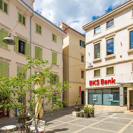 Central Apartments Dalmatina Rijeka Bagian luar foto