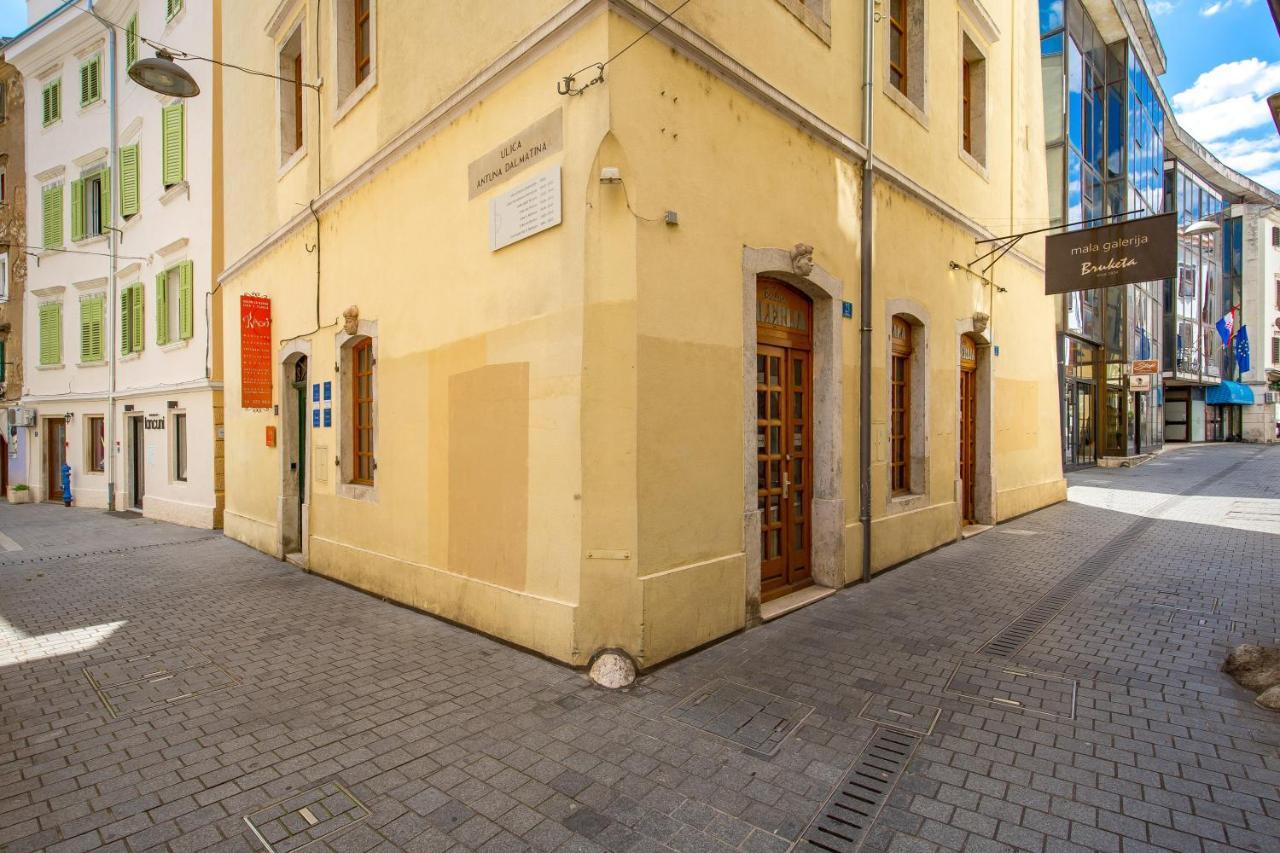 Central Apartments Dalmatina Rijeka Bagian luar foto